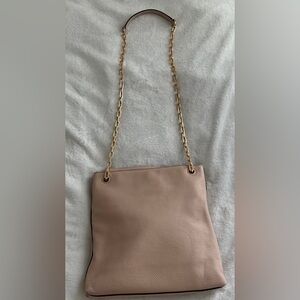 Chic Beige Leather Tory Burch Shoulder Bag with Gold Chain
